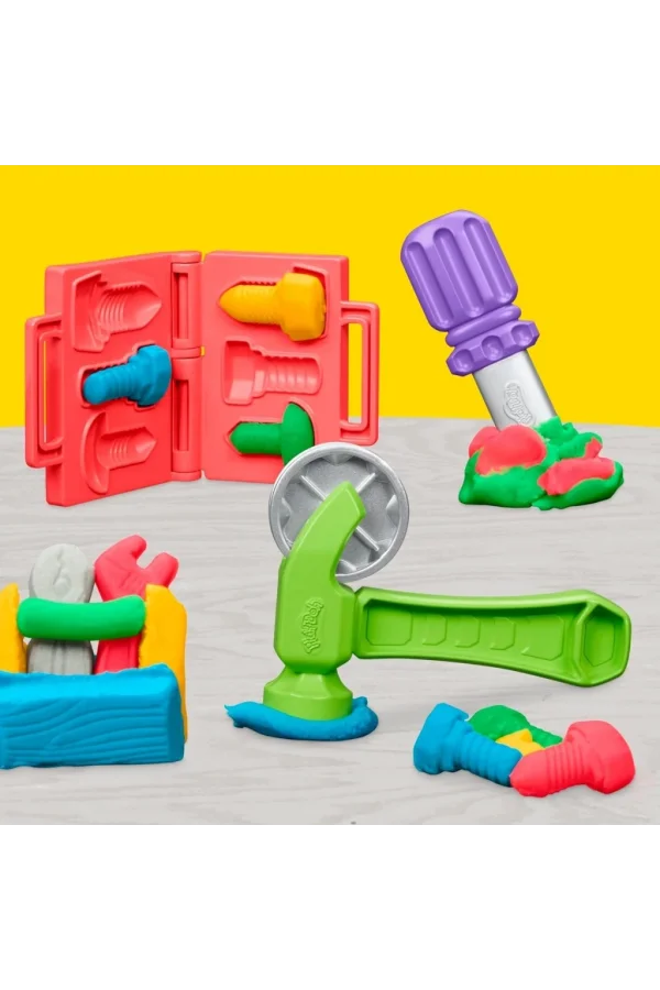 Nessiworld  Play-Doh Stamp n Saw Tool Bench