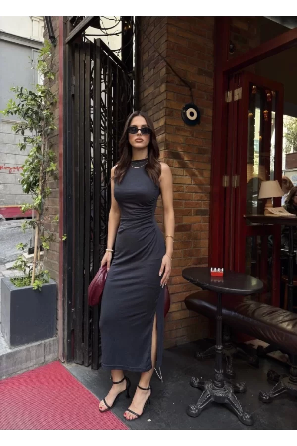 Osy Modal Yumuşak Dokulu Kumaş Bisiklet Yaka Sıfır Kolsuz Yırtmaçlı Uzun Elbise - Füme