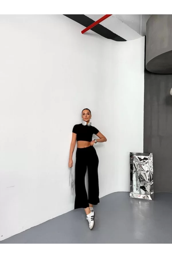 Osy Modal Yumuşak Dokulu Kumaş Kısa Kollu Crop Alt Ispanyol Paça Pantalon Ikili Takım - Siyah