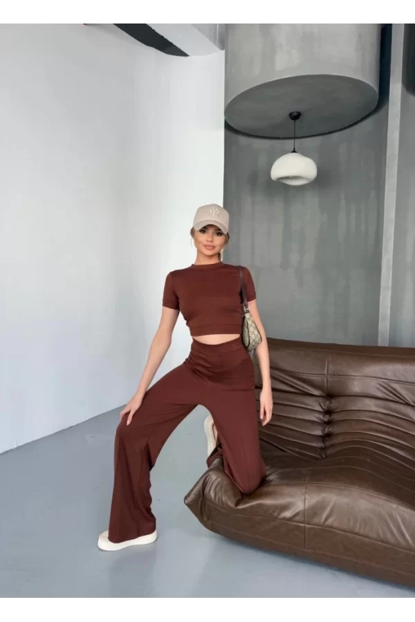 Osy Modal Yumuşak Dokulu Kumaş Kısa Kollu Crop Rahat Pantalon Ikili Takım - Kahverengi