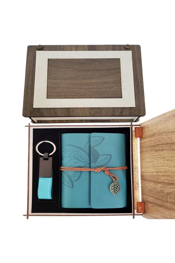 Özel Ahşap Kutulu Mavi Deri Defter Ve Anahtarlık Set