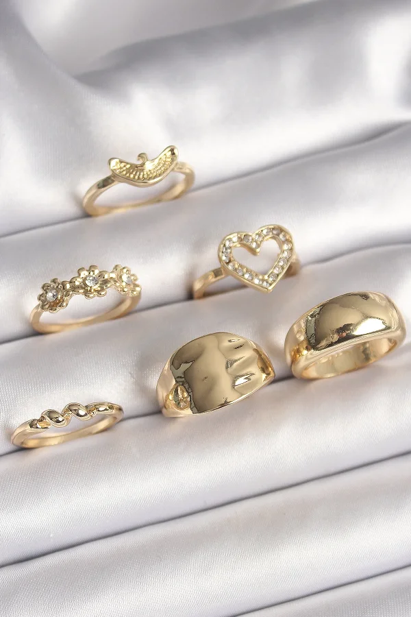 Pirinç Gold Renk Zirkon Taşlı Kalp Figür Çiçek Detay 6Lı Kadın Yüzük Seti