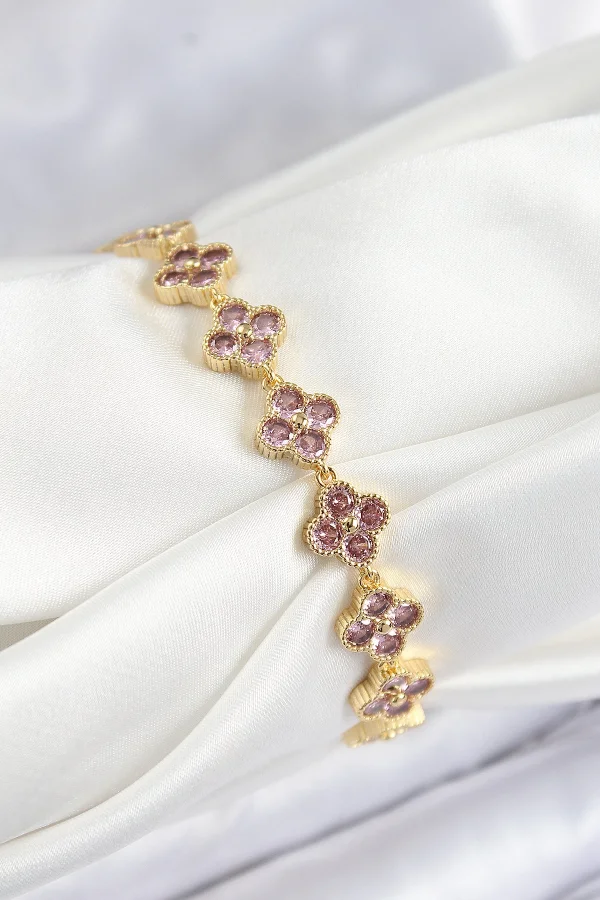 Pirinç Pembe Zirkon Taşlı Yonca Model Gold Renk VIP Seri Kadın Bileklik