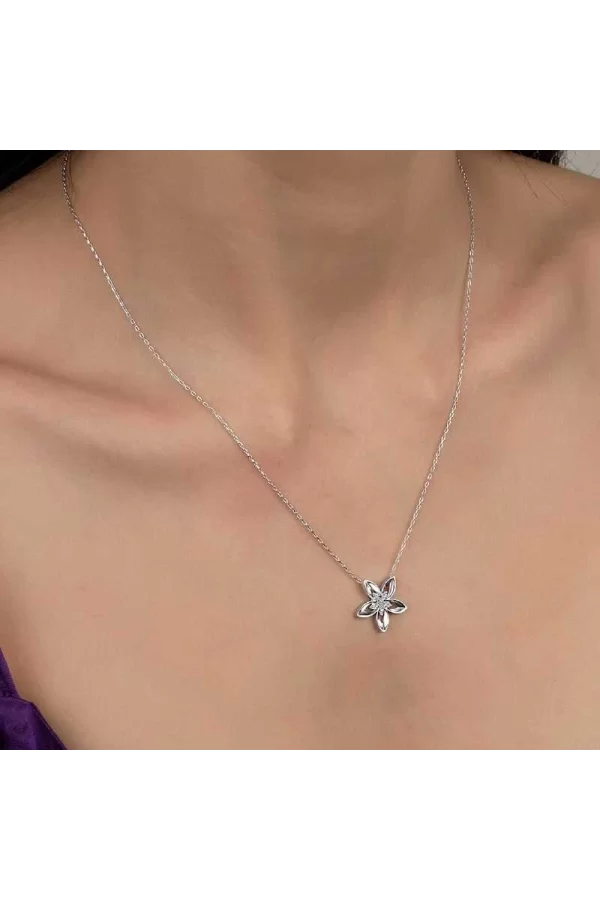 Luz&Pos Swarovski Taşlı Gümüş Çiçek Bayan Kolye