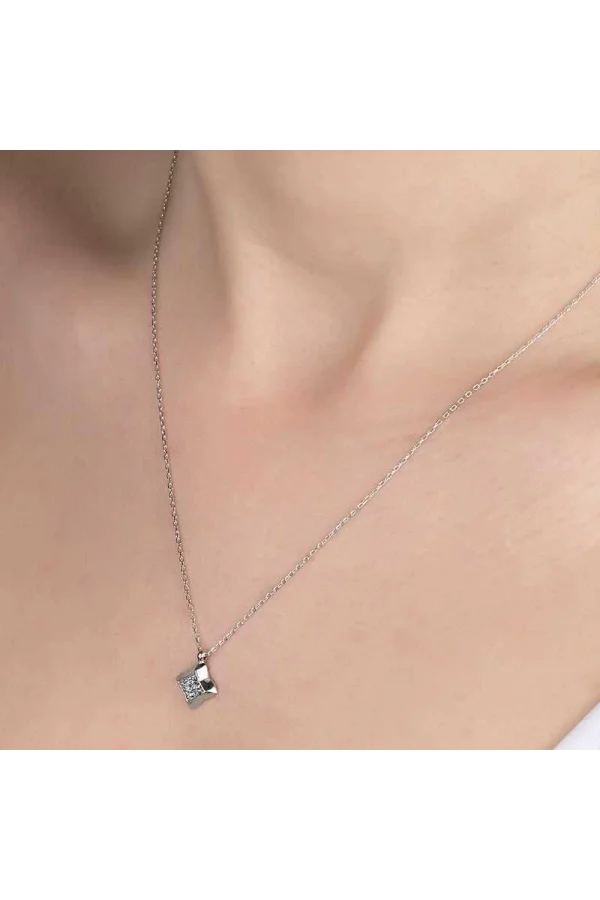 Luz&Pos Swarovski Taşlı Gümüş Dörtgen Bayan Kolye