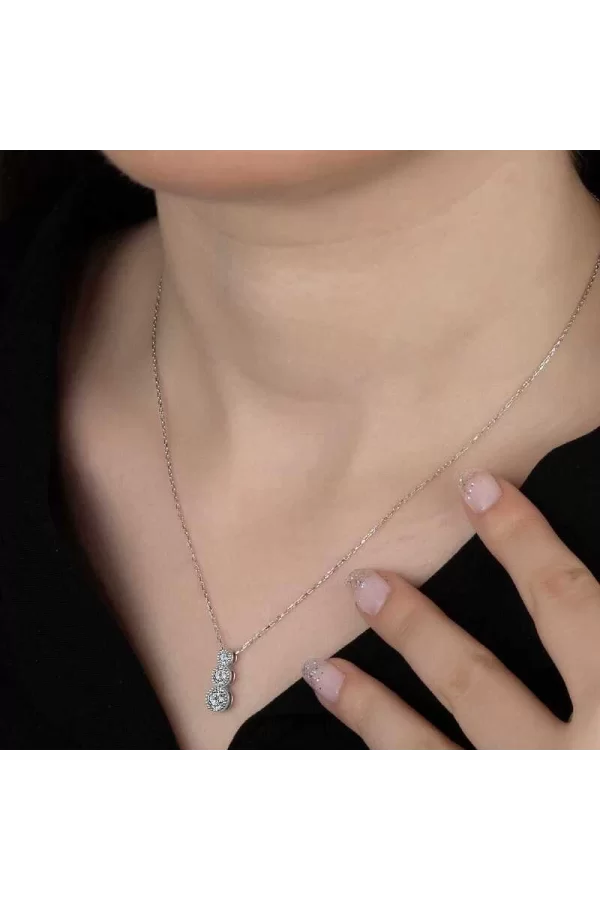 Luz&Pos Swarovski Taşlı Gümüş Üçtaş Tektaş Bayan Kolye