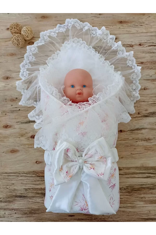 Luz&Pos Yenidoğan Hanımeli Desenli Taç Nakışlı Delüks Kundak Bebek Battaniyesi Ekru