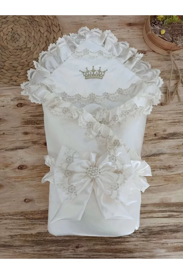 Luz&Pos Yenidoğan Harika Kelebek Nakışlı Trilüks Kundak Bebek Battaniyesi Ekru