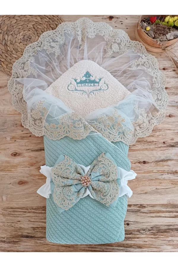 Luz&Pos Yenidoğan Kuzulu Taç Nakış Güpürlü Fiyonklu Duvaklı Prizma Taş Unisex Kundak Bebek Battaniyesi Su Yeşili