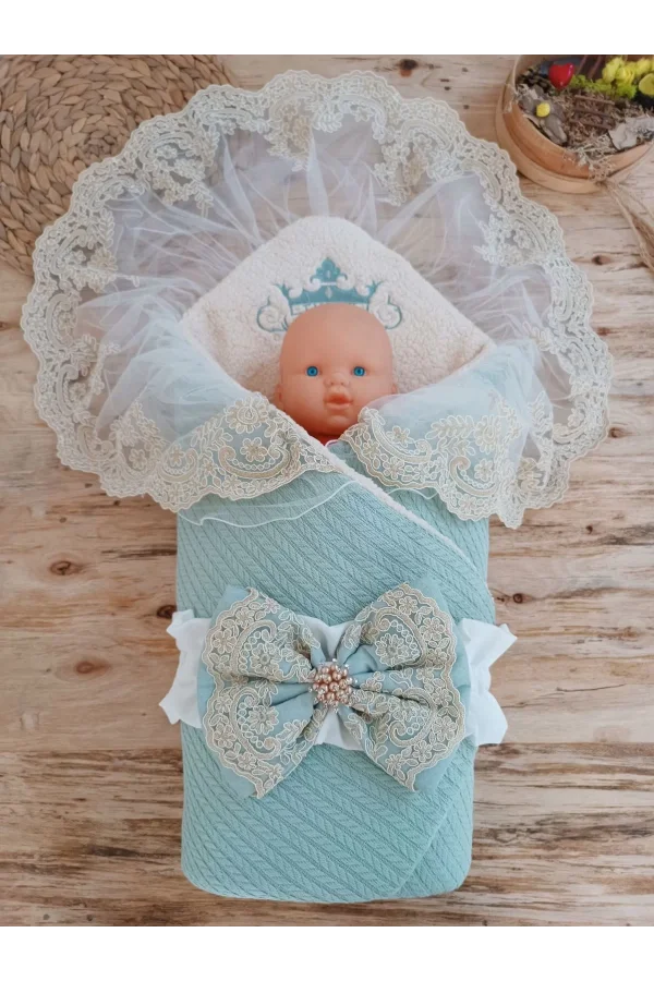 Luz&Pos Yenidoğan Kuzulu Taç Nakış Güpürlü Fiyonklu Duvaklı Prizma Taş Unisex Kundak Bebek Battaniyesi Su Yeşili