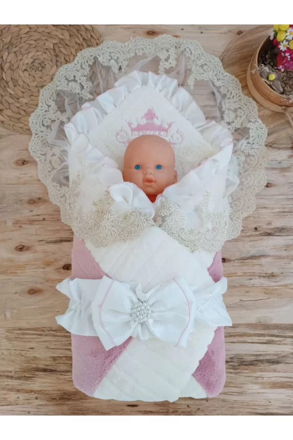 Luz&Pos Yenidoğan Wool Yün Kumaş Taç Nakışlı Güpür Duvaklı Fiyonk Prizma Taş Unisex Kundak Bebek Battaniyesi Pembe