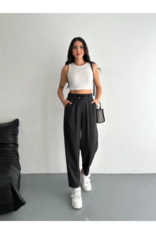 Yüksel Bel Rahat Paça Pantalon - Siyah