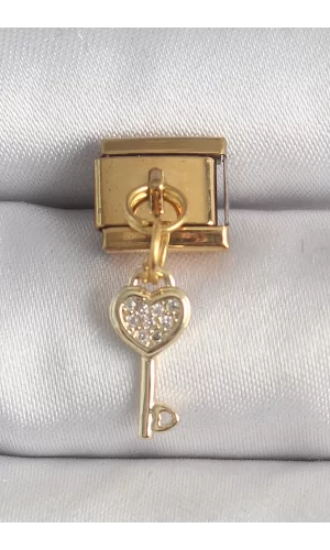 316L Çelik Gold Renk Sallantı Zirkon Taşlı Kalpli Anahtar Model Nomination Charm