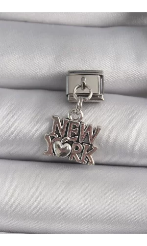 316L Çelik Gümüş Renk Sallantı New York Yazı Model Nomination Charm