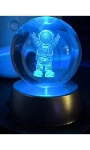 Astronot Plastik Altlıklı Işıklı Cam Küre 6cm