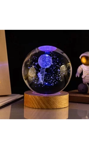 Aya Çıkan Astronot Tasarım Cam Küre