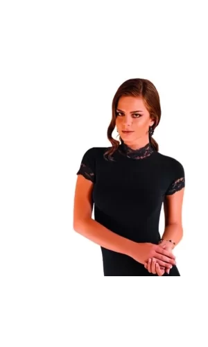 Berrak Kadın Dantelli Kısa Kollu Elastan Bluz 2144