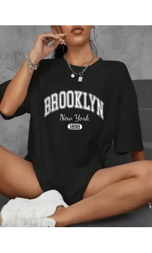Luz&Pos Brooklyn Harf Baskılı Düşük Omuzlu T-shirt, Rahat Kısa Kollu Bol T-shirt, Kadın Giyim - Siyah