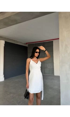 DETAYLI ELBİSE