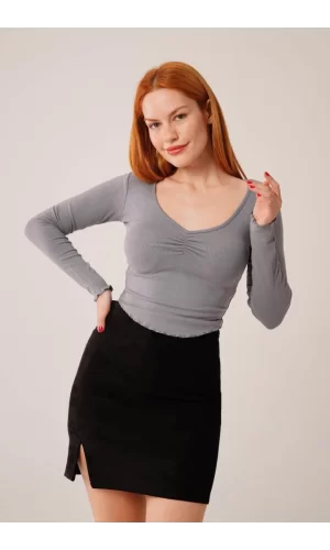 Geniş Yaka Gri Basic Body Bluz