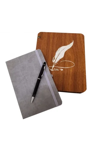 Hediyelik Metal Kalem Ve Çizgili Deri Defter