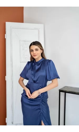İndigo Büzgülü Saten Elbise