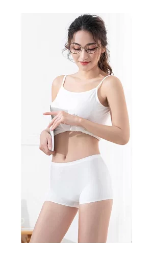 Kadın Dikişsiz Görünmez İz Yapmaz Mini Şort Boxer Beyaz