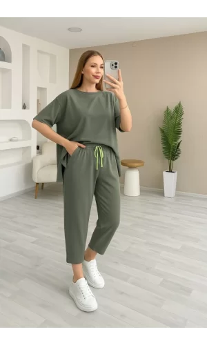 Kadın Kısa Kollu Bisiklet Yaka Viskon Iki Iplik Bluz Ve Pantolon Ikili Takım
