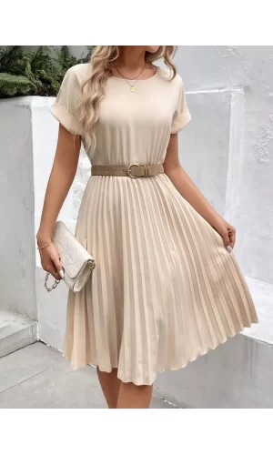 Kadın Kısa Kollu Yakası Açık Belden Lastikli Pileli Kısa Ithal Krep Elbise