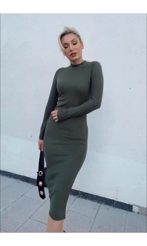 Kadın Yarım Balıkçı Yaka Süet Kumaş Fırsat ürün Midi Boy Elbise