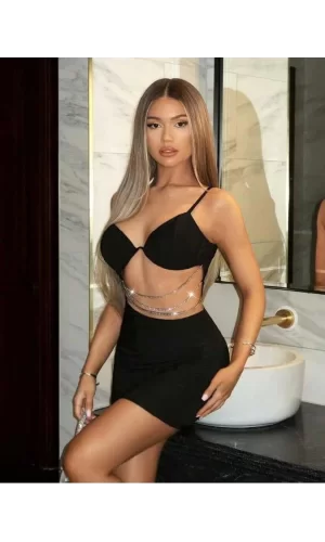 Luz&Pos Arias Closet Zincir Detaylı Göğüs Dekolteli Siyah Mini Club Elbisesi