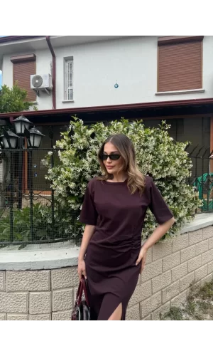 Luz&Pos Kadın Kısa Kollu Uzun Yandan Yırtmaçlı Elbise - Kahverengi