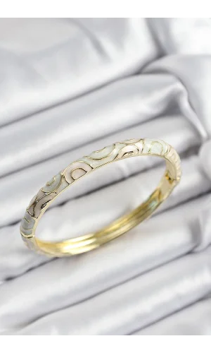 Mineli Pirinç Beyaz Sarmal Motifli Gold Renk Kadın Kelepçe