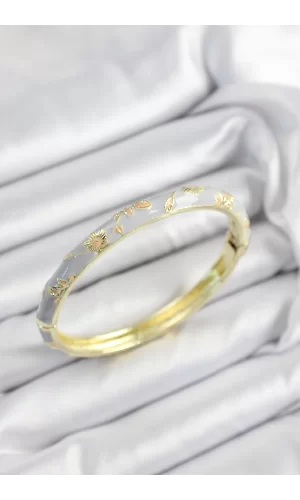 Mineli Pirinç Lila Çiçek Motifli Gold Renk Kadın Kelepçe