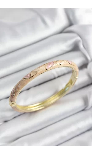 Mineli Pirinç Pembe Ve Yavru Ağzı Çiçek Motifli Gold Renk Kadın Kelepçe
