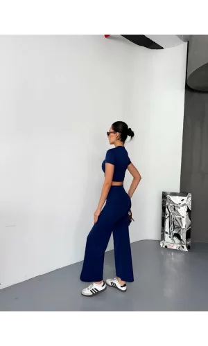 Osy Modal Yumuşak Dokulu Kumaş Kısa Kollu Crop Alt Ispanyol Paça Pantalon Ikili Takım - Lacivert