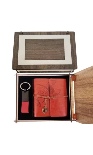 Özel Ahşap Kutulu Kahve Deri Defter Ve Anahtarlık Set