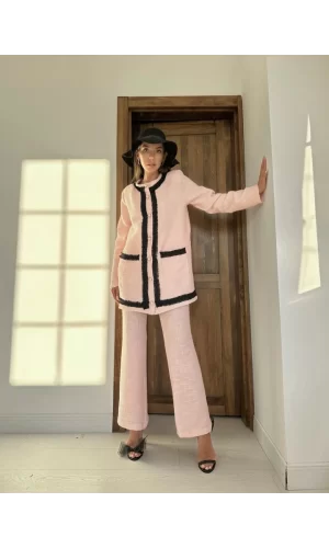 Pembe Siyah Şeritli Yakasız Ceket Ve Pantolon Takım