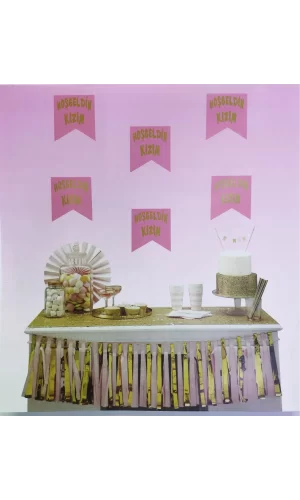 Pembe Üzeri Altın Hoşgeldin Kızım Flama Süs