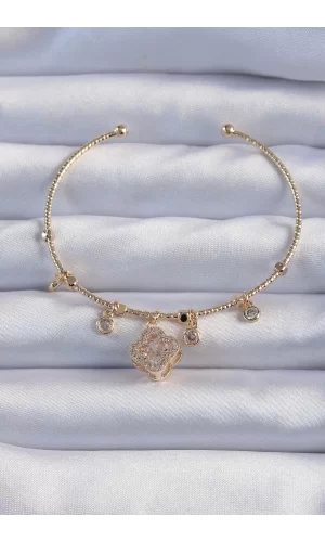 Pirinç Altın Renk Zirkon Taşlı Yonca Model Charm Bileklik