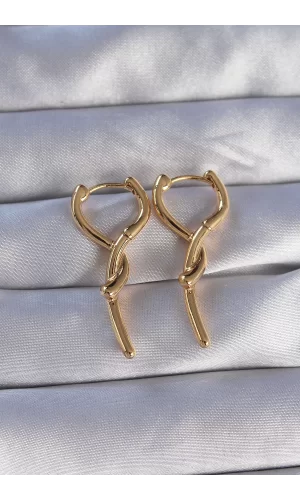 Pirinç Gold Renk Sarmal Çubuk Tasarımlı Uzun Küpe