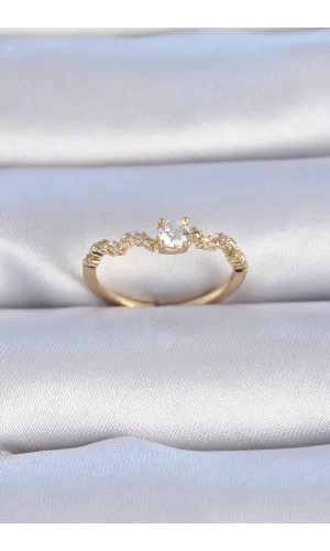 Pirinç Gold Renk Tek Taş Model Zirkon Taşlı Kadın Yüzük
