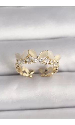 Pirinç Gold Renk Zirkon Taş Detaylı Beyaz Mineli Kelebek Model Ayarlanabilir Yüzük