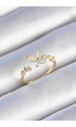 Pirinç Gold Renk Zirkon Taş Detaylı Beyaz Mineli Kelebek Model Kadın Yüzük