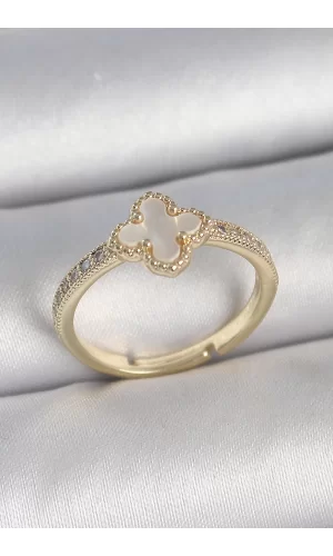 Pirinç Gold Renk Zirkon Taşlı Beyaz Mineli Yonca Model Ayarlanabilir Kadın Yüzük
