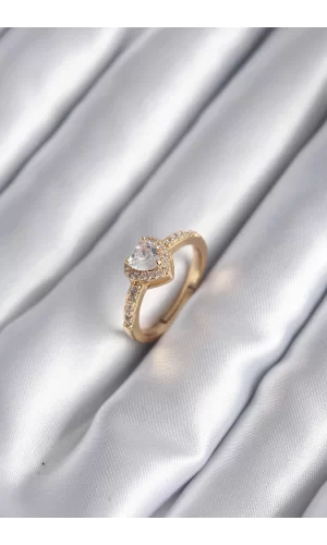 Pirinç Gold Renk Zirkon Taşlı Kalp Charm Model Kadın Yüzük