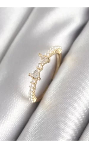 Pirinç Gold Renk Zirkon Taşlı Kurdele İnci Detay Kadın Yüzük
