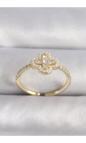 Pirinç Gold Renk Zirkon Taşlı Yonca Model İnci Detay Kadın Yüzük