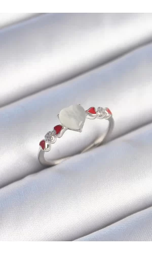 Pirinç Gümüş Renk Beyaz Mineli Kalp Model Zirkon Taş Detaylı Kadın Yüzük