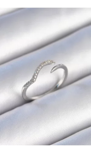 Pirinç Gümüş Renk Zirkon Taşlı Kadın Yüzük